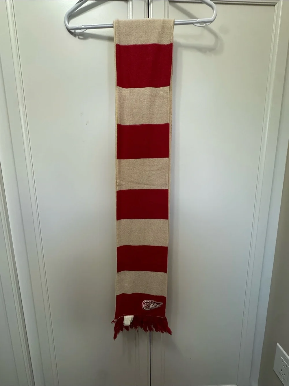 Detroit Red Wings Cream and Red Scarf -